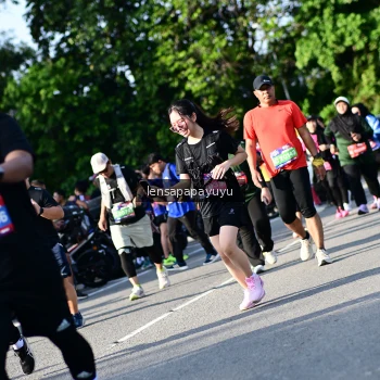 Runner Photo 4143766