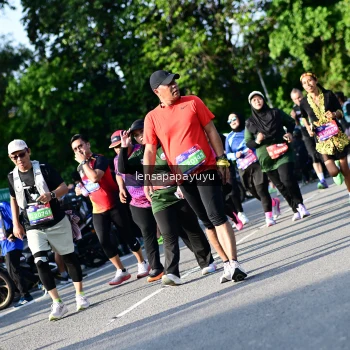 Runner Photo 4143771