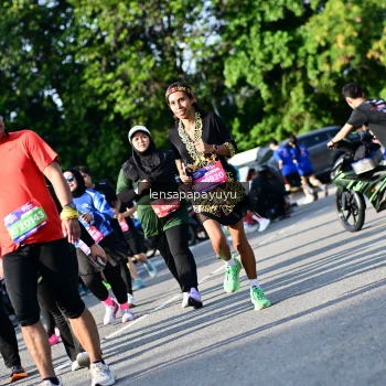 Runner Photo 4143775