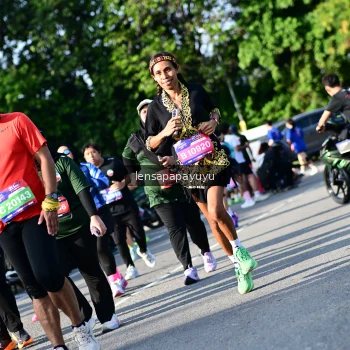 Runner Photo 4143782