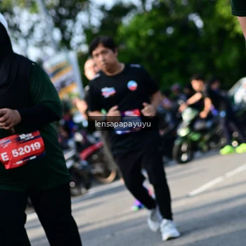 Runner Photo 4143787