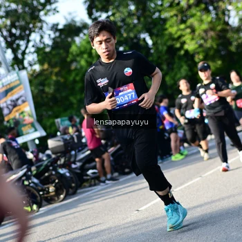 Runner Photo 4143793