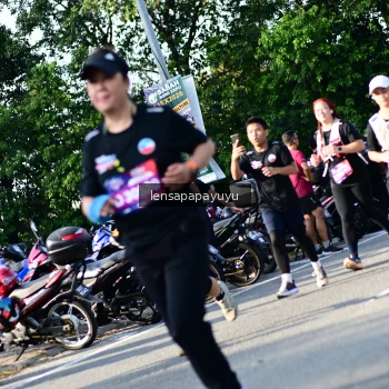 Runner Photo 4143801