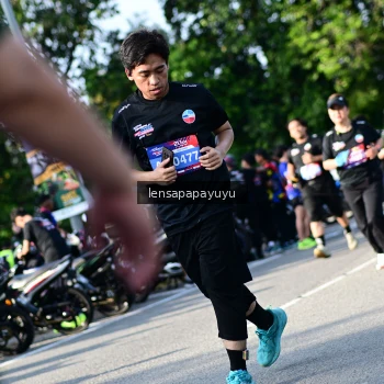 Runner Photo 4143802