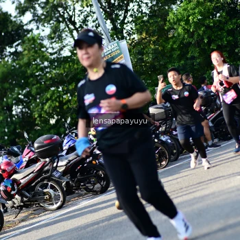 Runner Photo 4143803