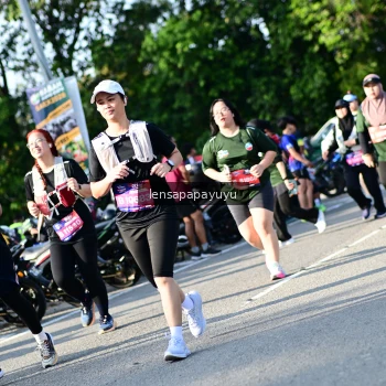 Runner Photo 4143805