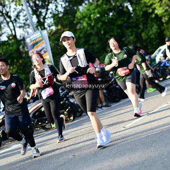 Runner Photo 4143807