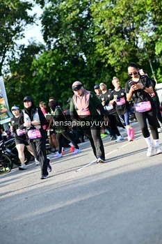 Runner Photo 4143810