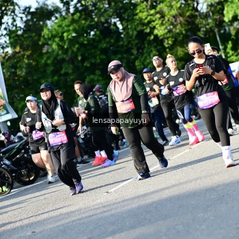 Runner Photo 4143813