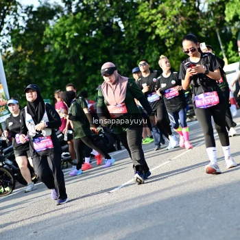 Runner Photo 4143814