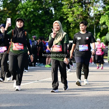 Runner Photo 4143821