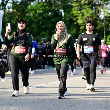 Runner Photo 4143823