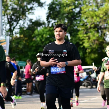 Runner Photo 4143825