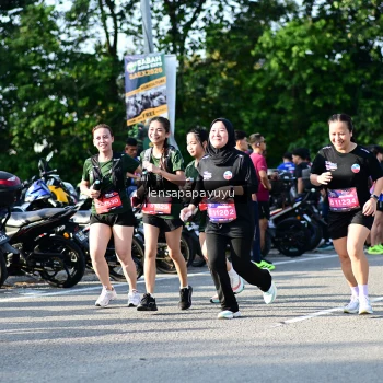 Runner Photo 4143846