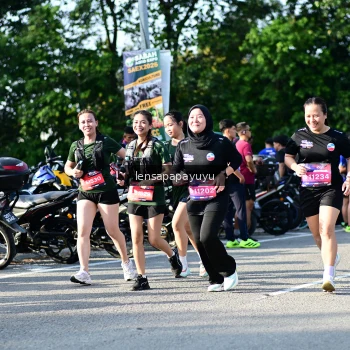 Runner Photo 4143848