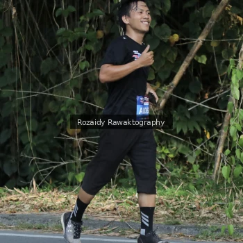 Runner Photo 4143850