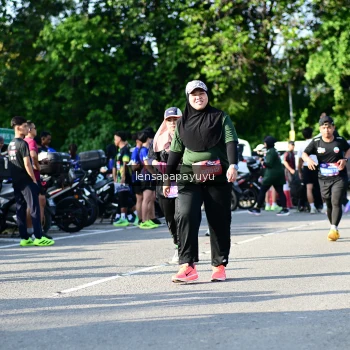 Runner Photo 4143856