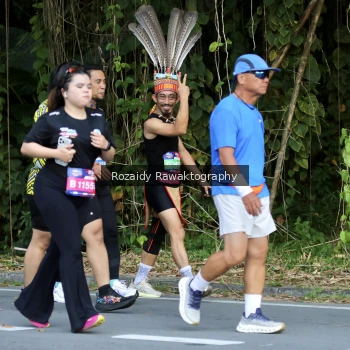 Runner Photo 4143858
