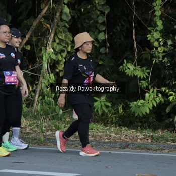 Runner Photo 4143865