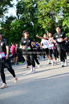 Runner Photo 4143893