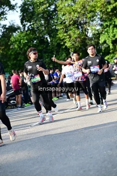 Runner Photo 4143898