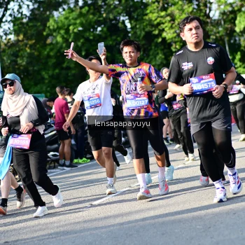 Runner Photo 4143908