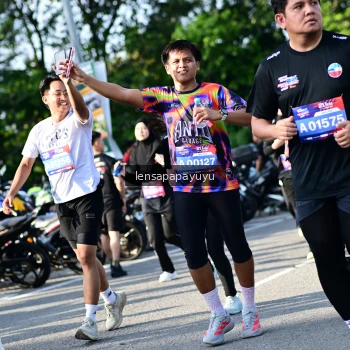 Runner Photo 4143930