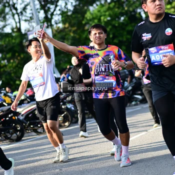 Runner Photo 4143933