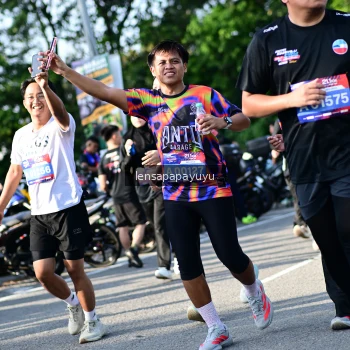 Runner Photo 4143936