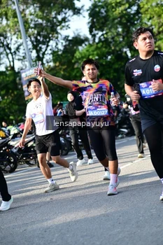 Runner Photo 4143939