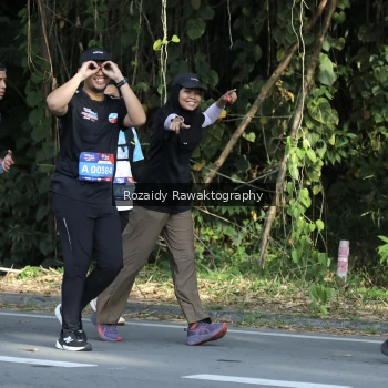 Runner Photo 4143945