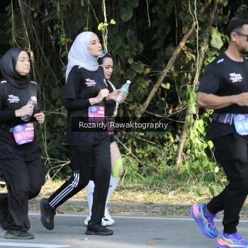 Runner Photo 4143954