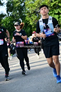 Runner Photo 4143965