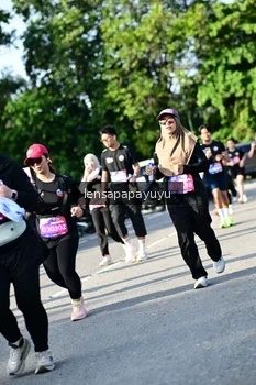 Runner Photo 4143973