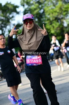 Runner Photo 4143984