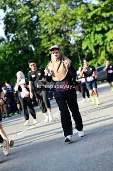 Runner Photo 4143985