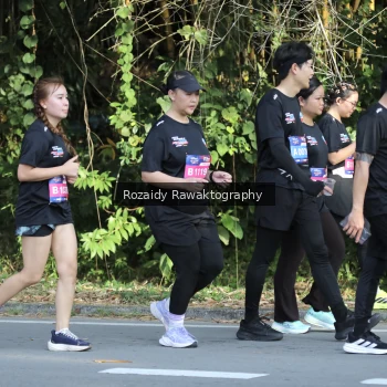 Runner Photo 4143990