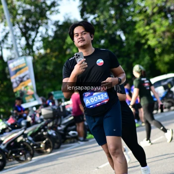 Runner Photo 4143993