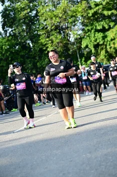 Runner Photo 4144011