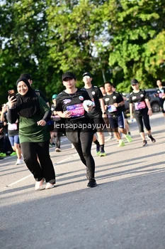 Runner Photo 4144015