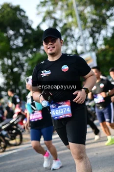 Runner Photo 4144022