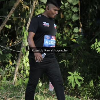 Runner Photo 4144023