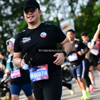 Runner Photo 4144029