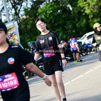 Runner Photo 4144043