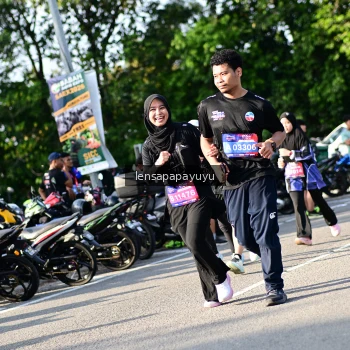 Runner Photo 4144062