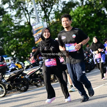 Runner Photo 4144065