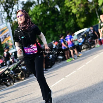 Runner Photo 4144090