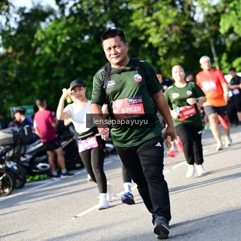 Runner Photo 4144096