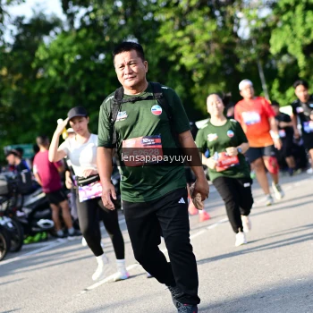 Runner Photo 4144099