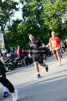 Runner Photo 4144107